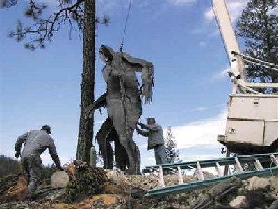 WA Sasquatch Sculpture