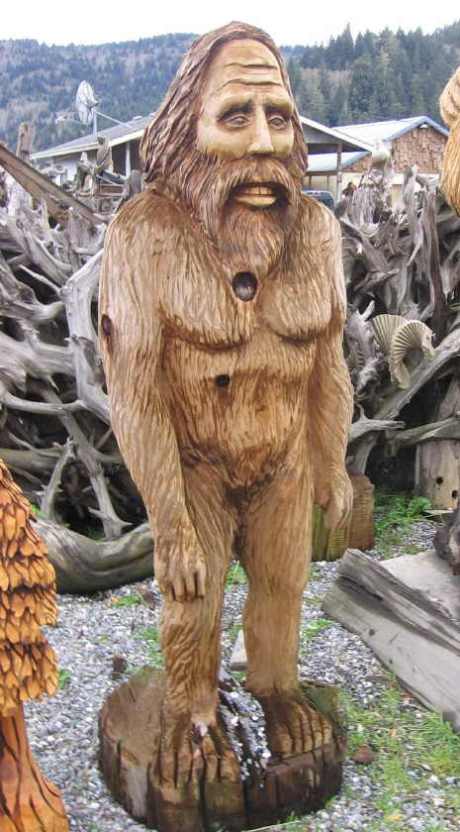 Orick CA Bigfoot Statue